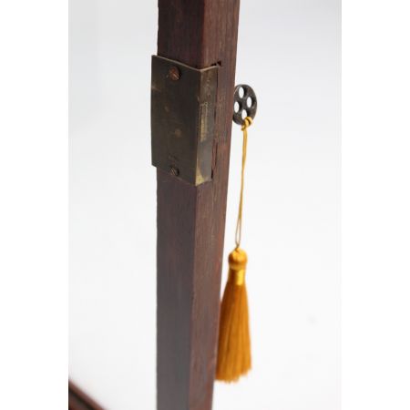 Kleiner Hängeschrank aus Mahagoni