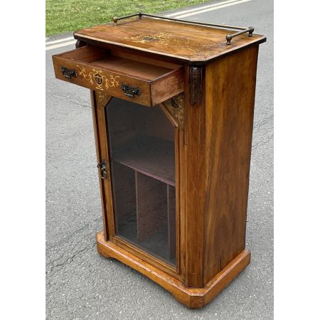 Viktorianscher Musikschrank / Vitrine