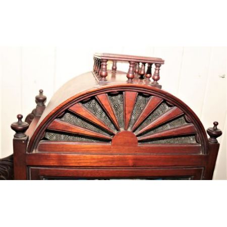 Antiker Wandschrank aus Mahagoni