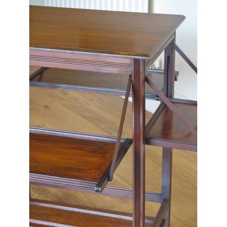 Antiker Teetisch im Camping Stil mit klappbaren Seiten