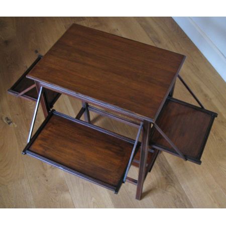 Antiker Teetisch im Camping Stil mit klappbaren Seiten