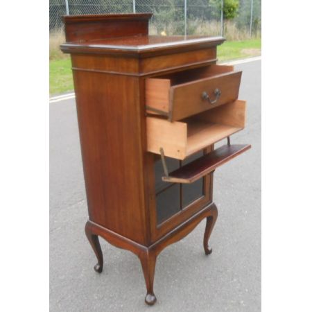 Antiker Notenschrank aus Mahagoni