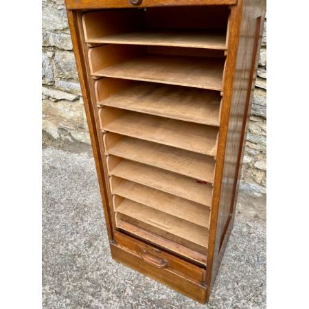 Antiker Aktenschrank aus Eichenholz