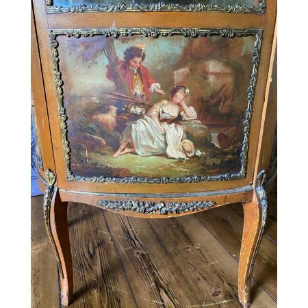 Antike Vitrine im Louis XVI Stil aus ca. 1880