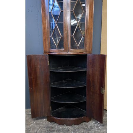 Georgianischer Mahagoni Eckschrank