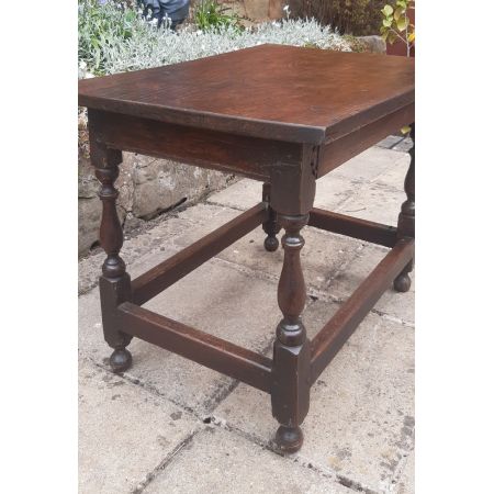 Kleiner niedriger Couchtisch aus Eiche und Ulme