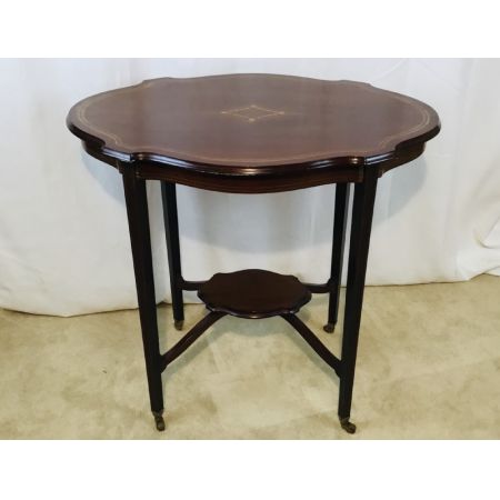 Antiker Beistelltisch mit Intarsien