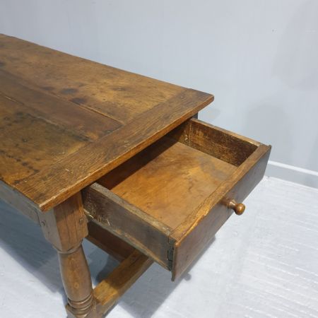 Antiker französischer Landhaus Esstisch, ca. 1750