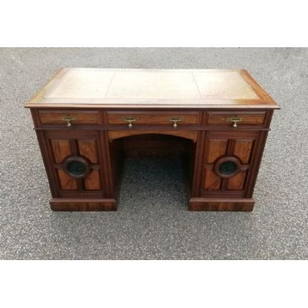 Viktorianische Maple & Co. Pedestal Desk