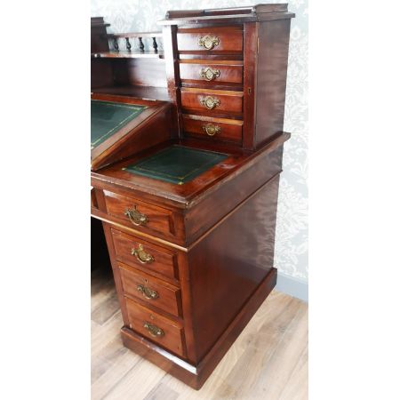 Viktorianischer Mahagoni Pedestal Dickens Desk