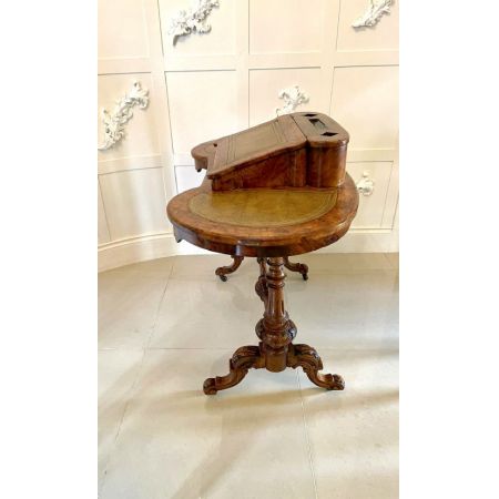 Viktorianischer Kidney Desk aus Wurzelholz