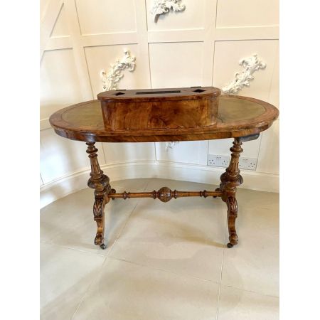 Viktorianischer Kidney Desk aus Wurzelholz