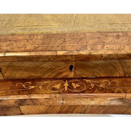 Viktorianischer Kidney Desk aus Wurzelholz