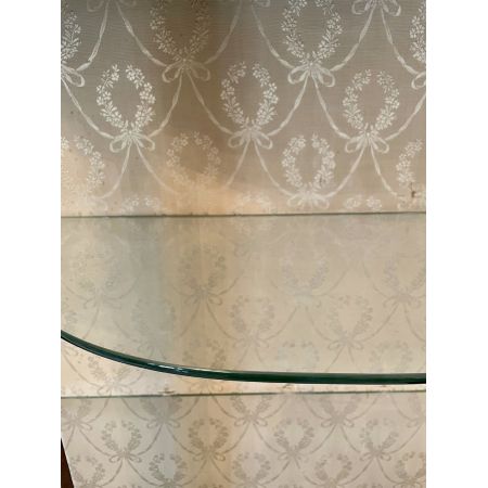 Englische edwardianische Mahagoni Vitrine mit Intarsien aus Massivholz