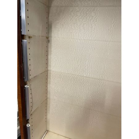 Antike englische Mahagoni-Kuppelvitrine aus Massivholz