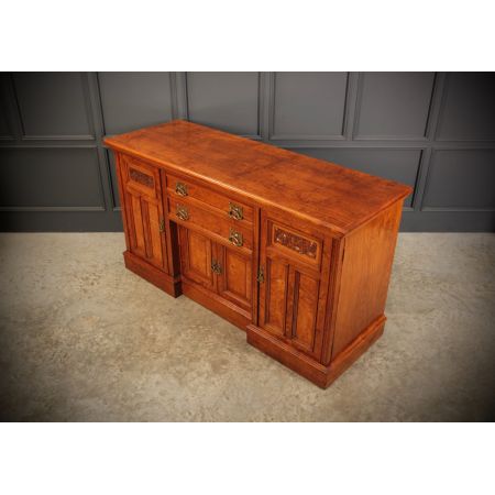 Engliches massives Pollard Eichenholz Sideboard von Thomas Turner