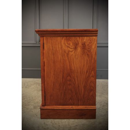 Engliches massives Pollard Eichenholz Sideboard von Thomas Turner