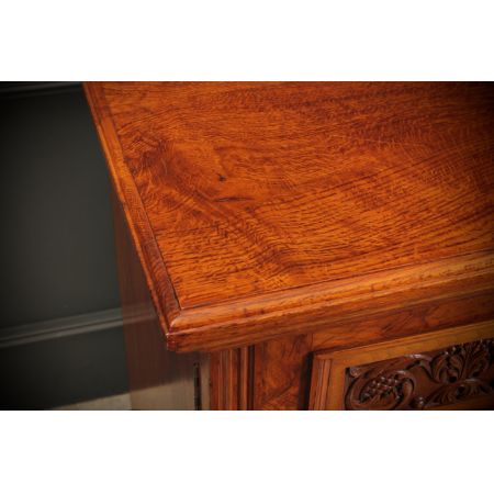 Engliches massives Pollard Eichenholz Sideboard von Thomas Turner