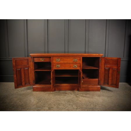 Engliches massives Pollard Eichenholz Sideboard von Thomas Turner
