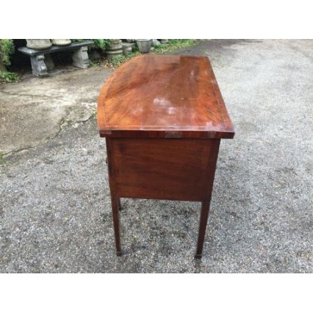 Englisches georgianisches Bowfront Sideboard aus massivem Mahagoniholz