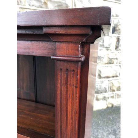 Antikes englisches Bücherregal aus Mahagoni