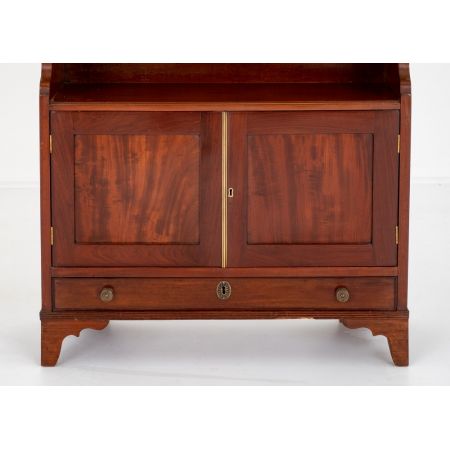 Englisches Bücherregal / Waterfall Bookcase aus massivem Mahagoni