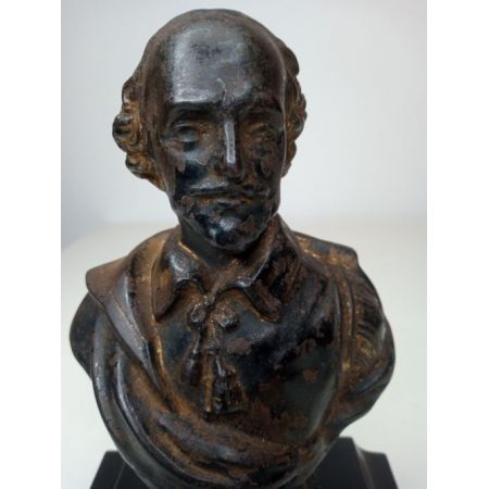 Englische Büste von William Shakespeare auf schwarzem Marmorsockel