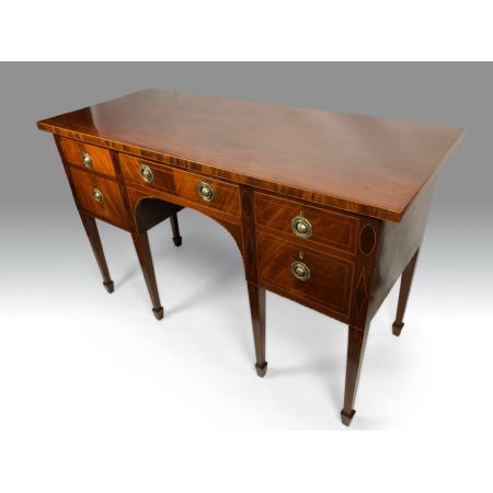 Eine feine englisches George III. Mahagoni-Kommode mit Intarsien