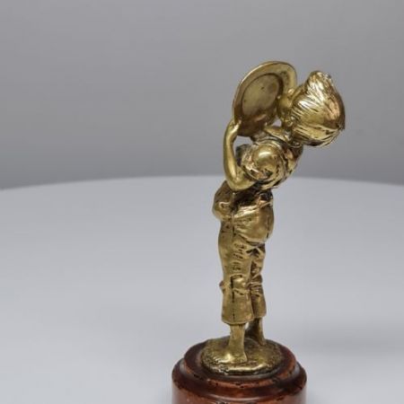 Englische vergoldete Bronzefigur vom Ende des 19. Jahrhunderts