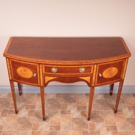 Englisches massives Mahagoni-Sideboard mit Intarsien