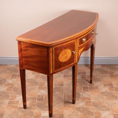 Englisches massives Mahagoni-Sideboard mit Intarsien