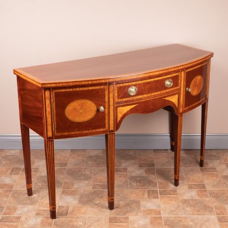 Englisches massives Mahagoni-Sideboard mit Intarsien