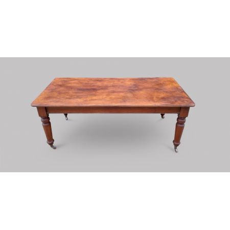 Englischer Landhaus Esstisch aus massivem Mahagoniholz