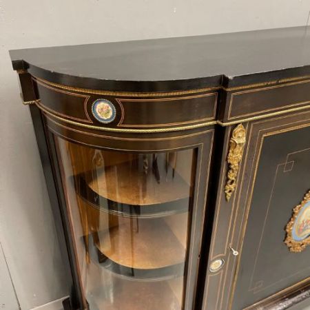 Viktorianische ebonisierte und intarsierte englische Kommode aus Massivholz