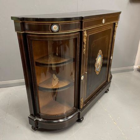 Viktorianische ebonisierte und intarsierte englische Kommode aus Massivholz