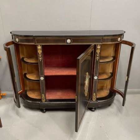 Viktorianische ebonisierte und intarsierte englische Kommode aus Massivholz