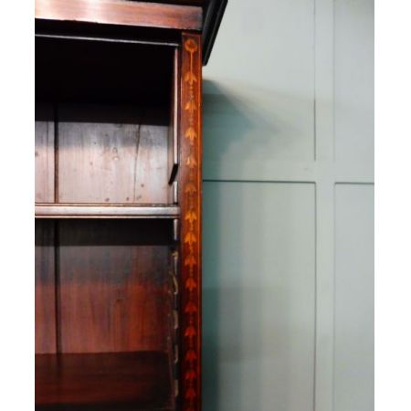 Antiker englischer offener Bücherschrank aus massivem Mahagoniholz