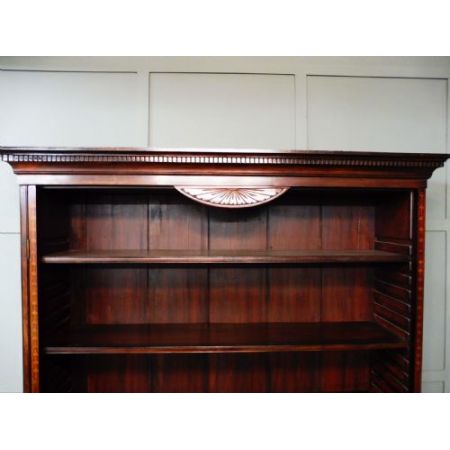 Antiker englischer offener Bücherschrank aus massivem Mahagoniholz