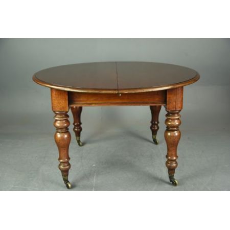 Antiker englischer Esstisch aus massivem Mahagoniholz