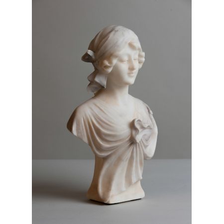 Geschnitzte italienische Alabasterskulptur, signiert a.cipriani