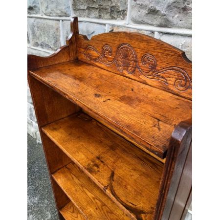 Kunsthandwerkliches Bücherregal aus Eiche