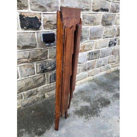 Kunsthandwerkliches Bücherregal aus Eiche