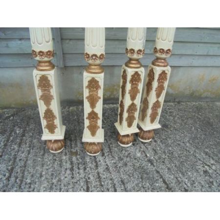 Satz von vier englischen viktorianischen Bettpfosten