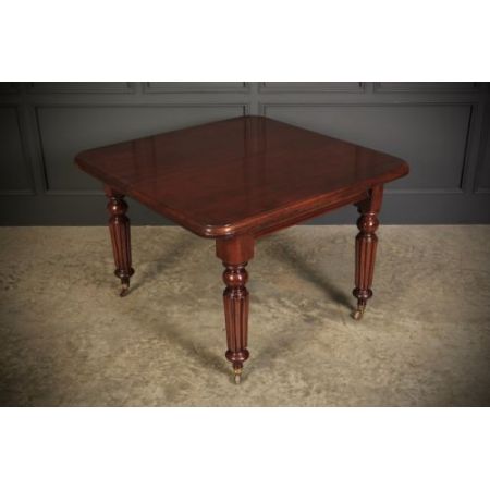 Englischer viktorianischer ausziehbarer Mahagoniesstisch aus Massivholz