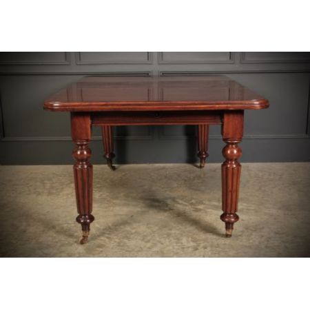 Englischer viktorianischer ausziehbarer Mahagoniesstisch aus Massivholz
