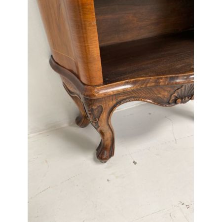 Antikes Paar Nussbaumbaucm Bücherregale