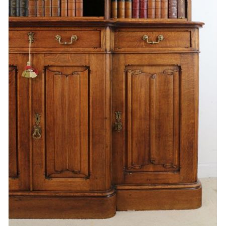  Bücherschrank  Breakfront Bookcase  aus Eiche im 