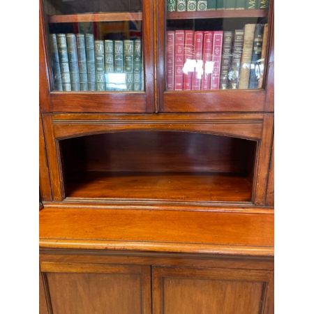 Großes Bücherregal aus Mahagoni von Richardson of Leeds im Landhausstil