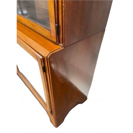 Nussbaum Bücherregal Paar aus Massivholz Globe wernicke