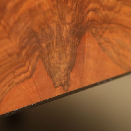 Antiker Art Déco gemaserter, ausziehbarer Esstisch aus Nussbaum